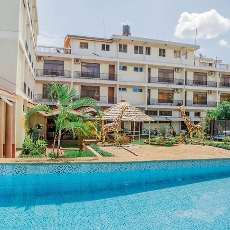 Kilimanjaro Crane Hotel Moshi Kültér fotó