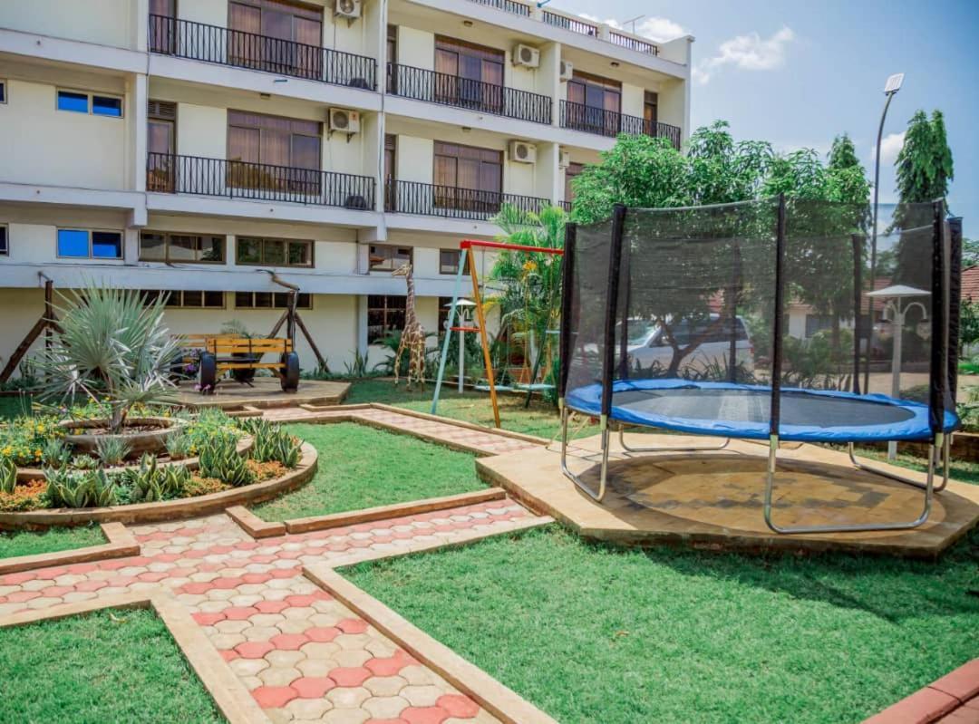 Kilimanjaro Crane Hotel Moshi Kültér fotó