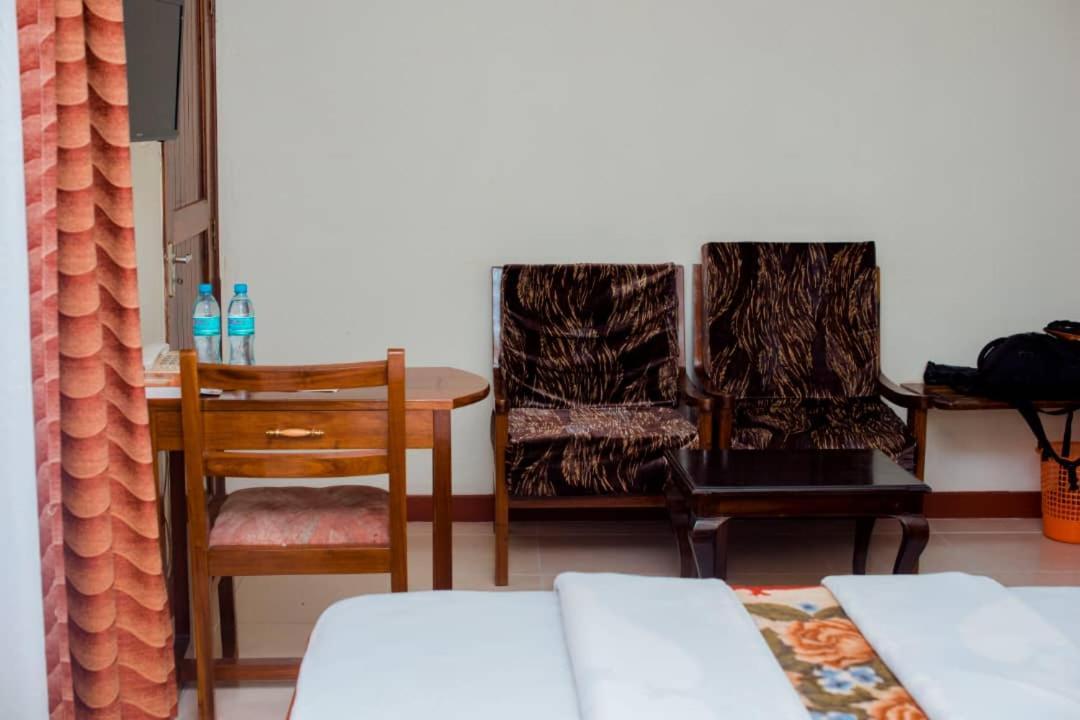 Kilimanjaro Crane Hotel Moshi Kültér fotó