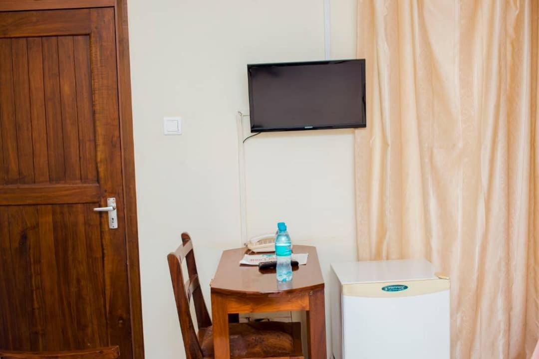 Kilimanjaro Crane Hotel Moshi Kültér fotó