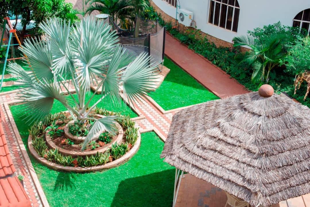 Kilimanjaro Crane Hotel Moshi Kültér fotó