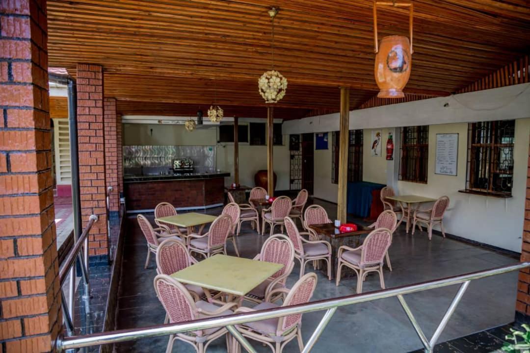 Kilimanjaro Crane Hotel Moshi Kültér fotó
